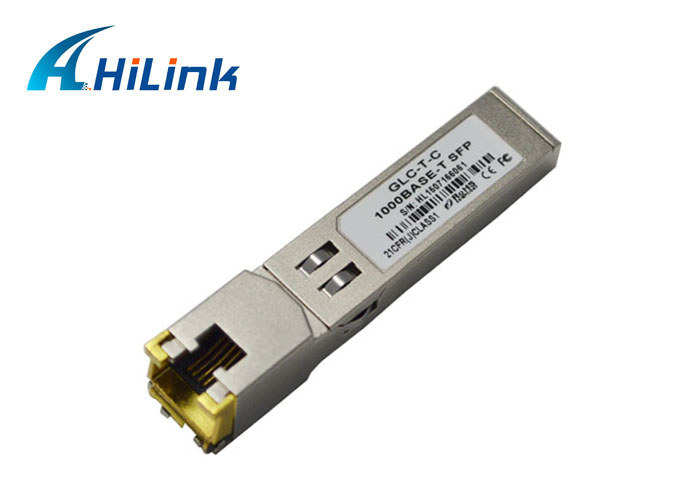 10G SFP+ DACs and AOCs are widely used in data centers to connect servers, storage devices and switches. Generally speaking, these cables are particularly effective in the following two applications.